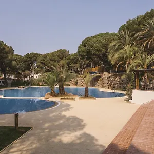 https://camping-cala-montgo-lescala.topcostabravahotels.com